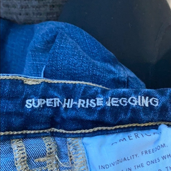American Eagle ripped jeans size 4 - Picture 6 of 7